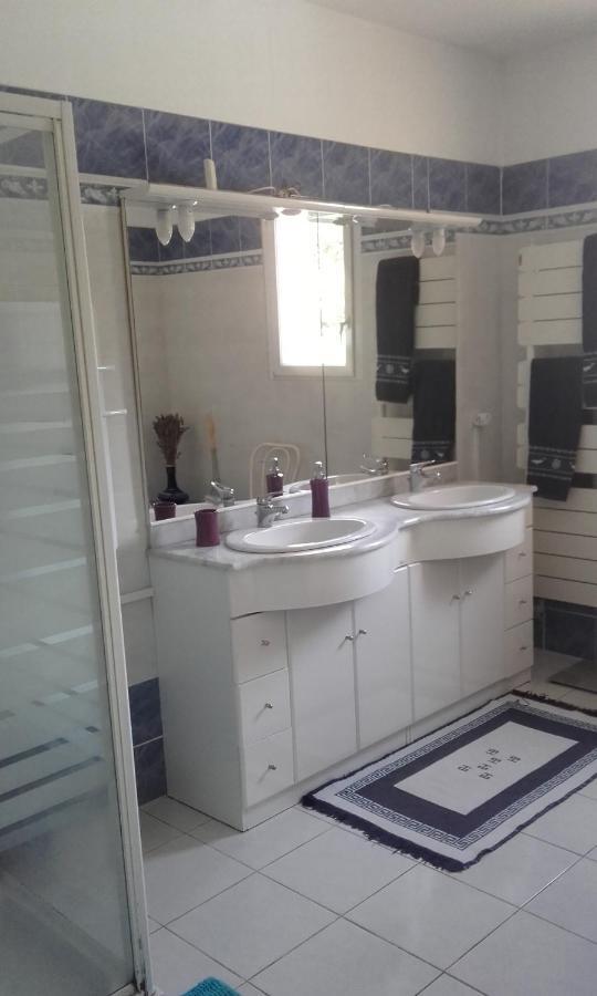 Chez Yvette , C'Est Chouette!! Bed & Breakfast Каркасон Екстериор снимка