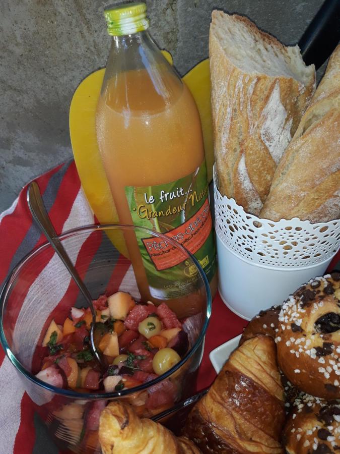 Chez Yvette , C'Est Chouette!! Bed & Breakfast Каркасон Екстериор снимка
